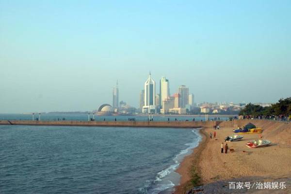 青島有哪些風(fēng)景名勝?。?></a></p>

<p>? 親密接觸式：用時(shí)3天，瀏覽歐陸風(fēng)情，深入了解各個(gè)景點(diǎn)的相關(guān)歷史、典故，趕小海，日光浴，再換上泳裝與大海來(lái)個(gè)親密接觸。</p>
<p><a href=