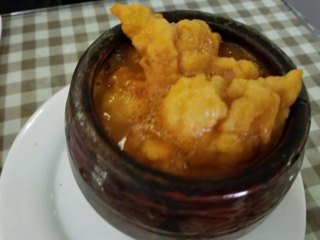 吃貨去哈爾濱一定要吃哪些當(dāng)?shù)氐男〕裕?></a></p>

<p>（5） 哈爾濱的燒烤也不錯可以嘗嘗，哈爾濱的燒烤，碳烤居多，生肉烤制，烤出來的味道，對食材要求挺高，再就是調(diào)料來加入。有幾個店可以推薦，于家燒烤，道外北十八道街84.老味燒烤，安達(dá)街34號</p>
<p><a href=